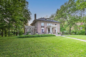 Washington Cottage Patio, 7 Mi to Indy 500